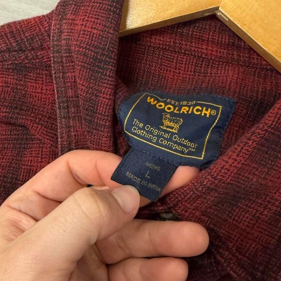Vintage Woolrich Thick‎ Red Flannel Button Up Collared Shirt Large - Picture 3 of 4